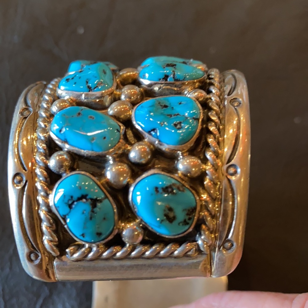 Navajo sterling silver Kingman turquoise bracelet - Picture 5 of 10